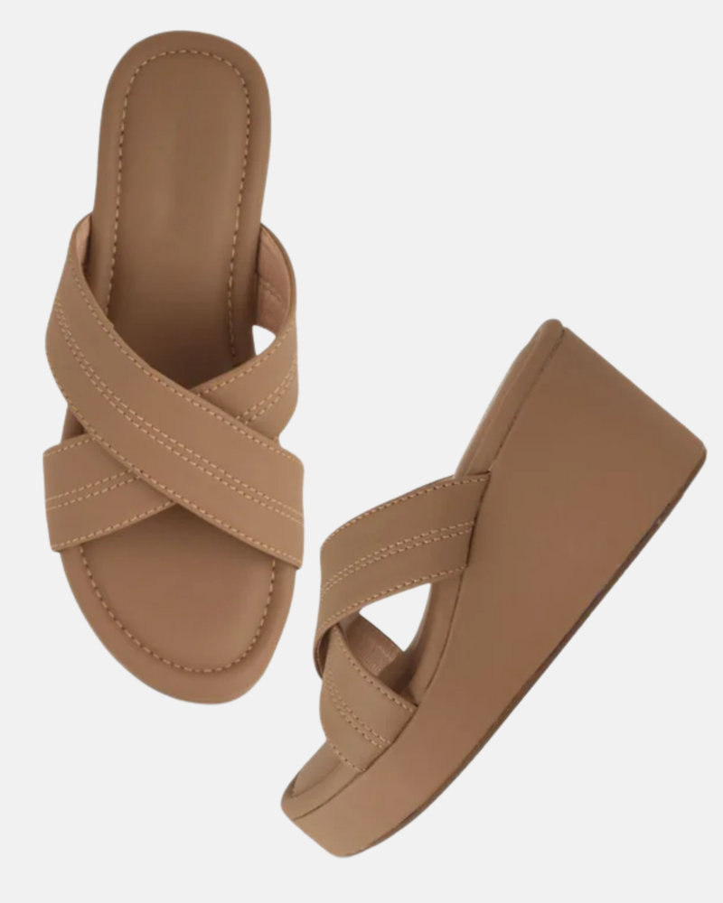 Mast & Harbour Women Wedge Sandals