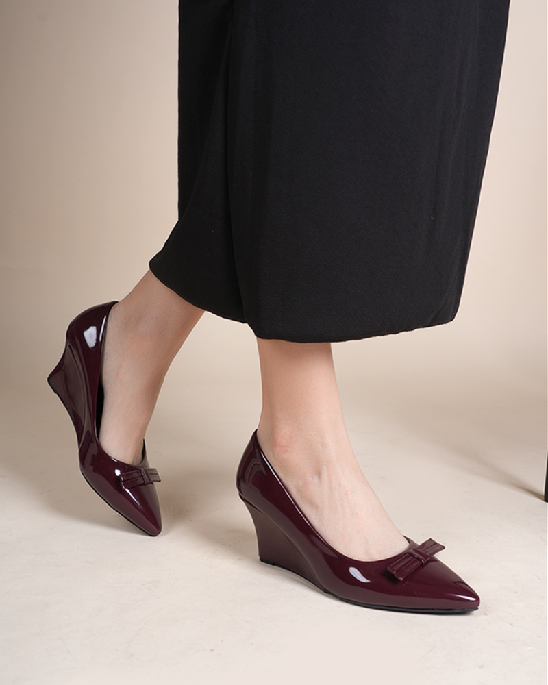 New Wine Trending Designer Heels For Woman
