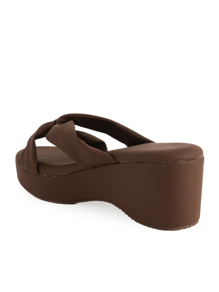 New Brown Trending Fashionable Wedges for Woman