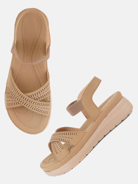 Mast & Harbour Beige Party Heels