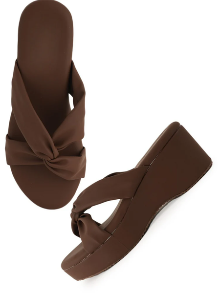 New Brown Trending Fashionable Wedges for Woman