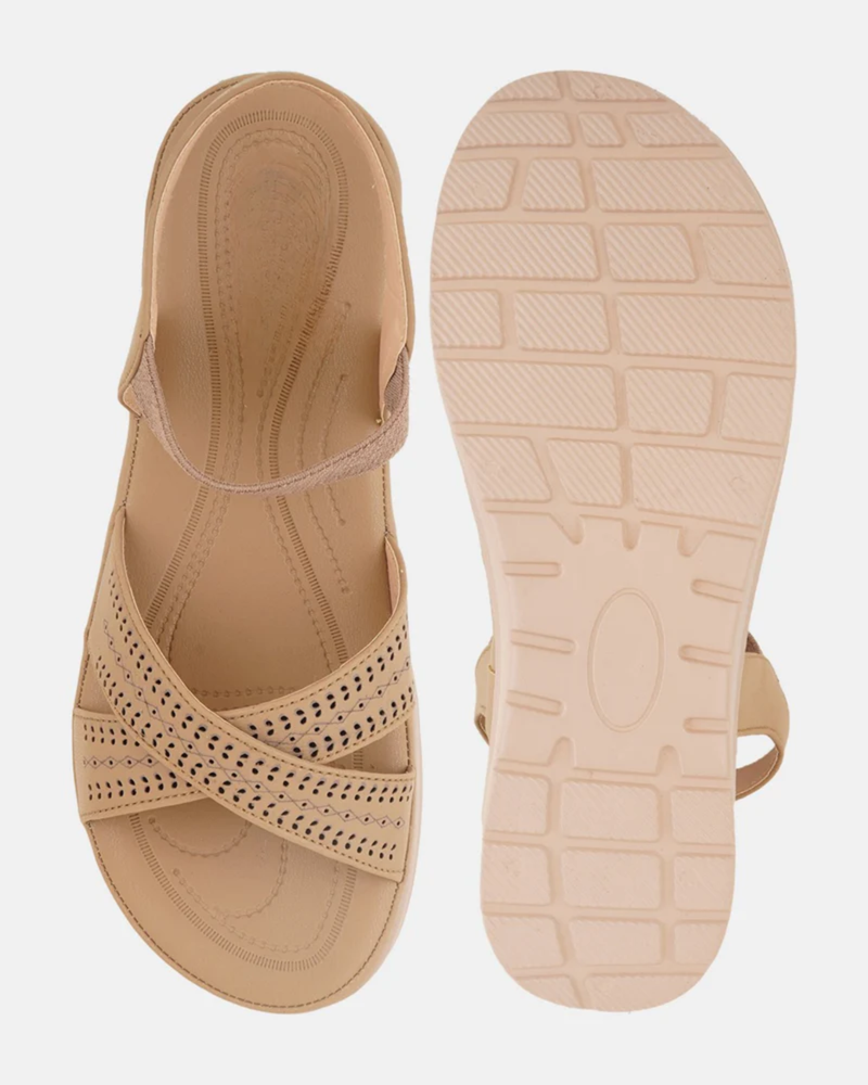 Mast & Harbour Beige Party Heels