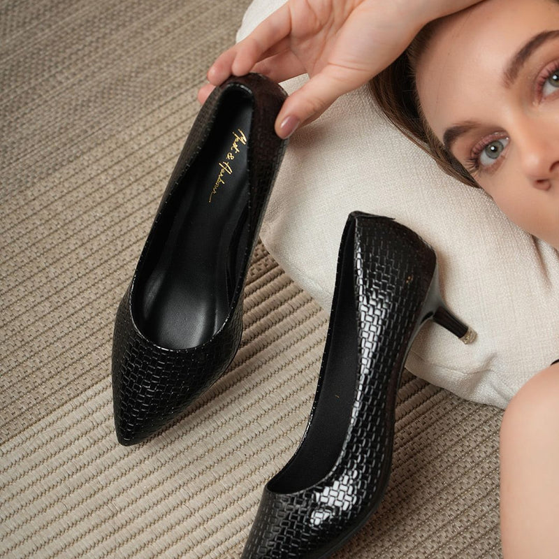 Mast & Harbour Black Textured Pointed Toe Kitten Heeled Pumps