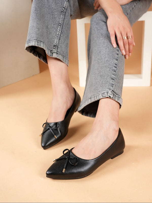 Lavie Women Pointed Toe Ballerinas