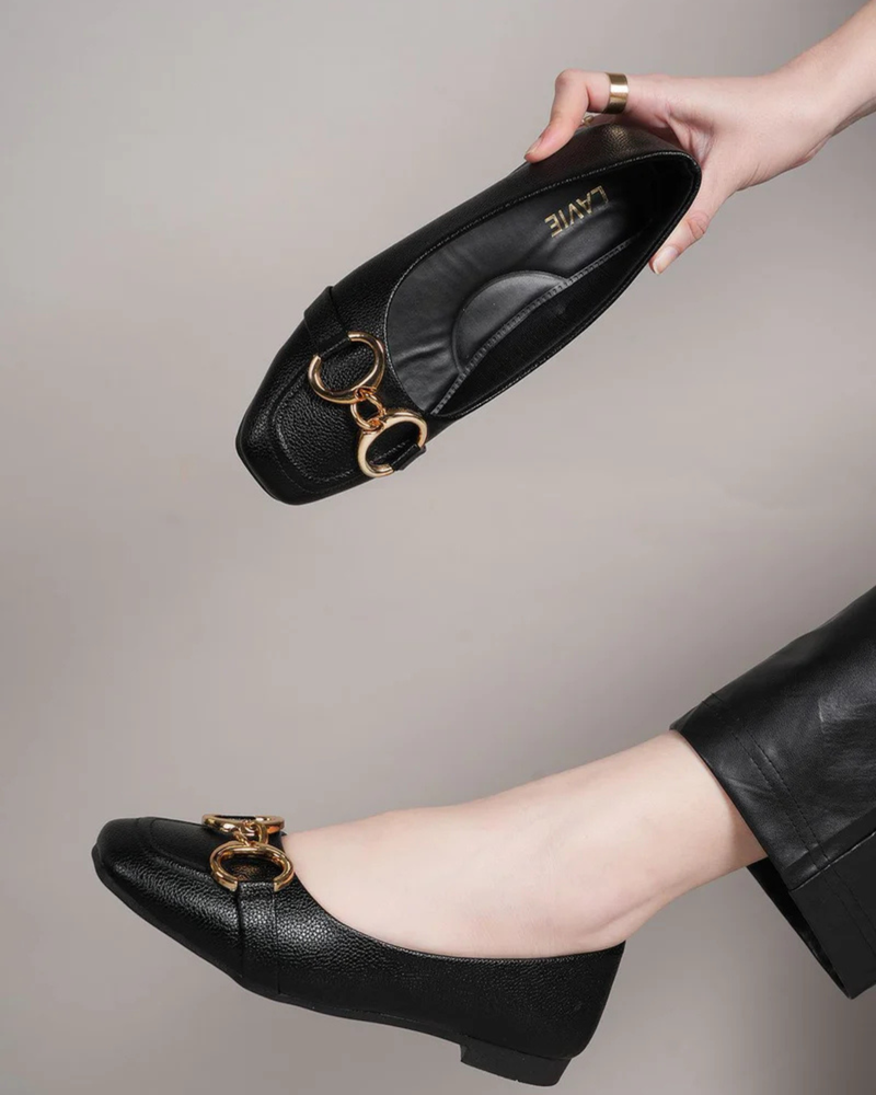 SheTop Women Textured Ballerinas