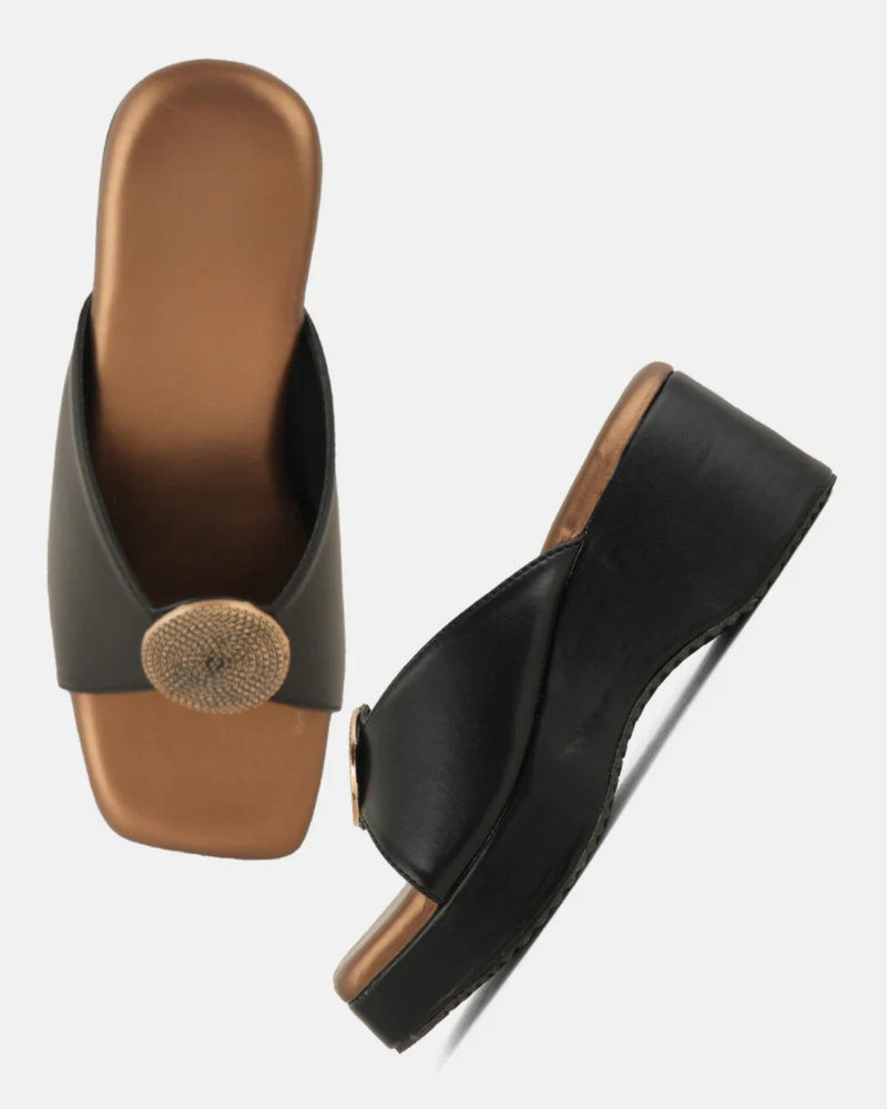 New Trending Fashionable Wedges for Woman
