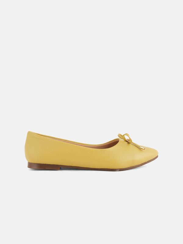 Lavie Women Pointed Toe Ballerinas