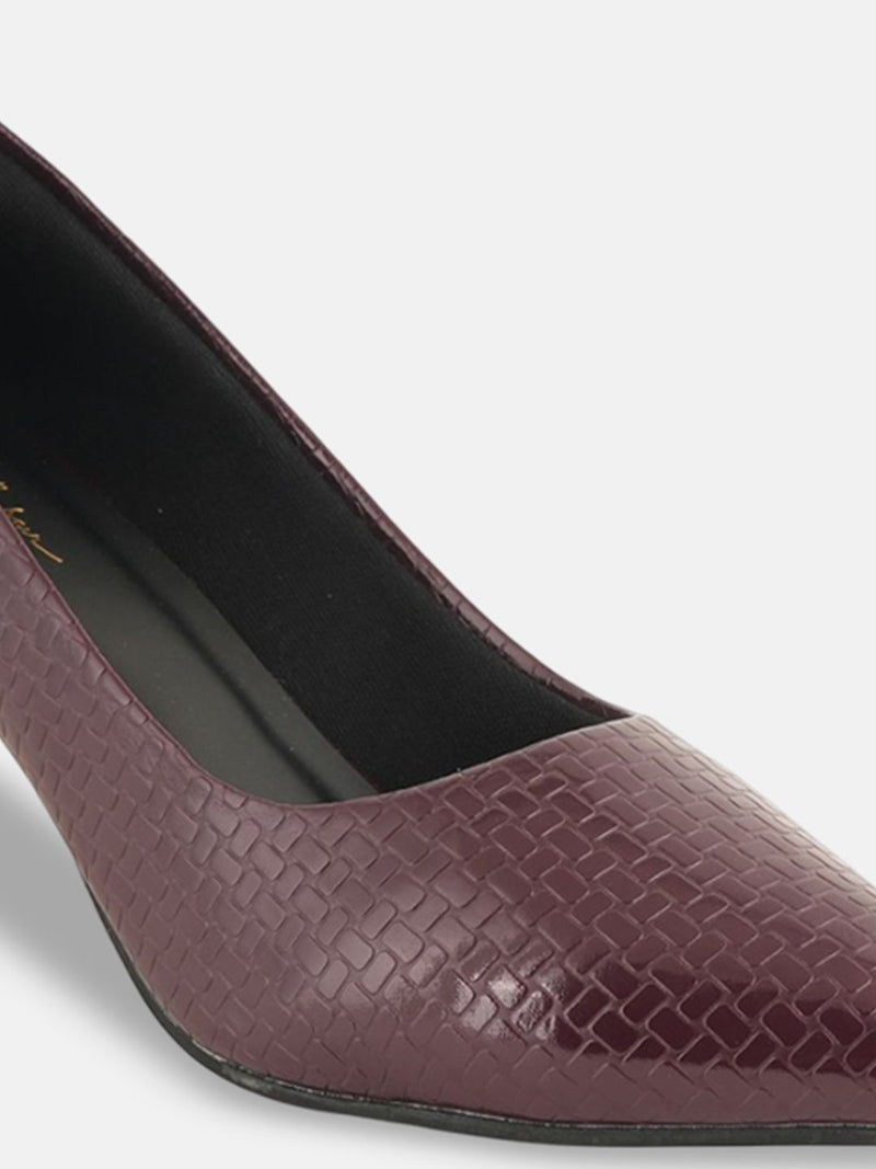 Mast & Harbour Women Textured Slim Heeled Pumps
